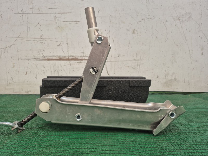 Recambio de gato para » otros... sin categoria   referencia OEM IAM 8Z0011031A 8Z0011031A 8Z0011031A